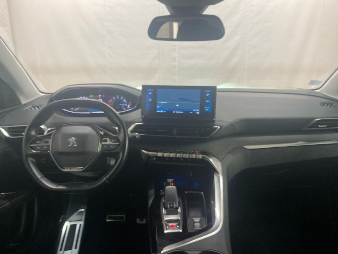 Peugeot 3008 puretech 130ch s&s eat8 roadtrip — photo 12