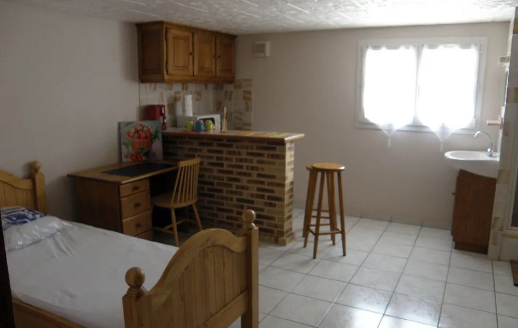 Photo 1