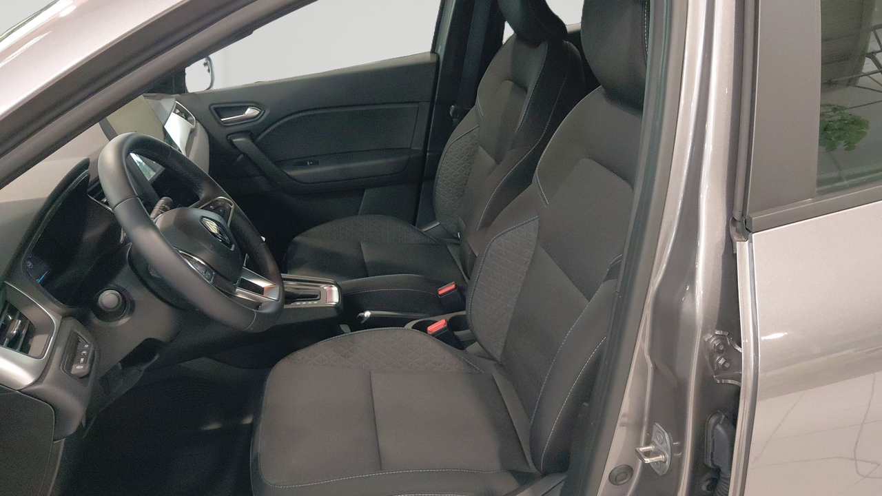 Renault Captur E-Tech full hybrid 145 ch — photo 11