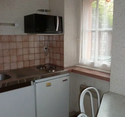 Studio 1 pièce 13 m²