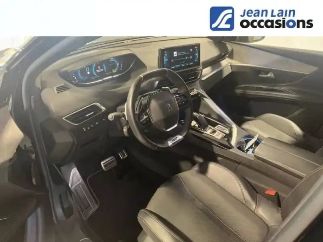 Peugeot 3008 hybrid4 300 e-eat8 — photo 11