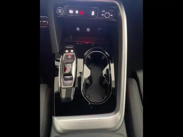 Audi Q5 2.0 e-hybrid 367ch s line quattro s tronic 7 — photo 13