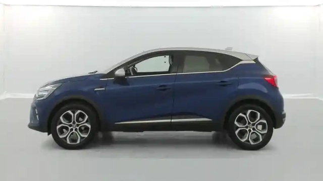 Renault Captur blue dci 115 edc — photo 11