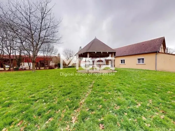 Propriété 5 pièces 225 m²