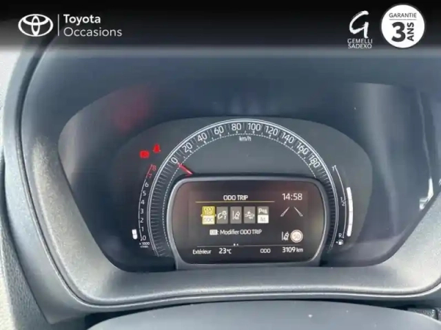 Toyota Aygo X 1.0 vvt-i 72ch design my24 — photo 14