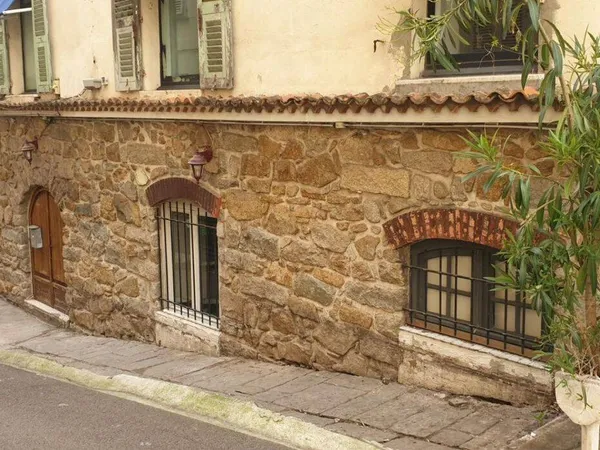 Local commercial 63 m²