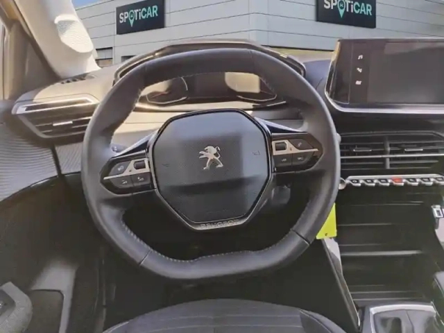 Peugeot 208 puretech 75 s&amp;s bvm5 style — photo 12