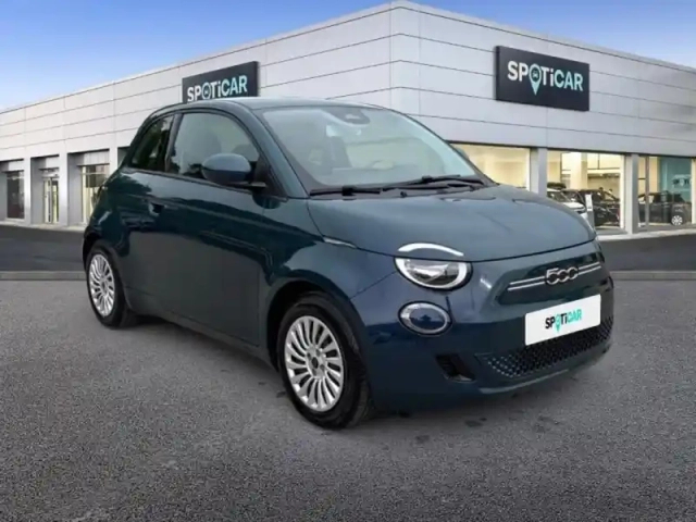 Fiat 500 e 118ch (red) my23 — photo 3