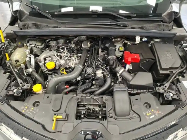 Renault Captur tce 140 - 21 — photo 13