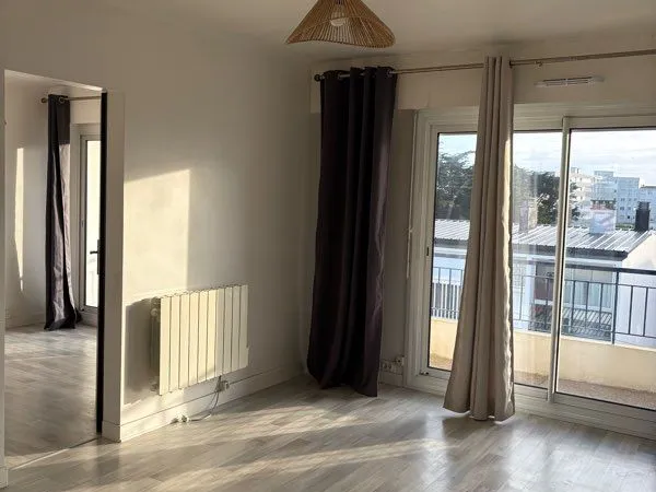 Appartement T2 à louer à l'année quartier des demoiselles