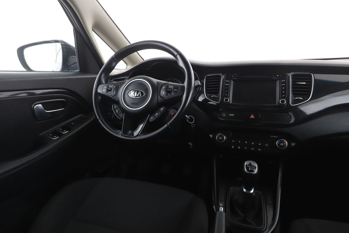Kia Carens 1.7 CRDi ISG UEFA Euro 2016 — photo 12