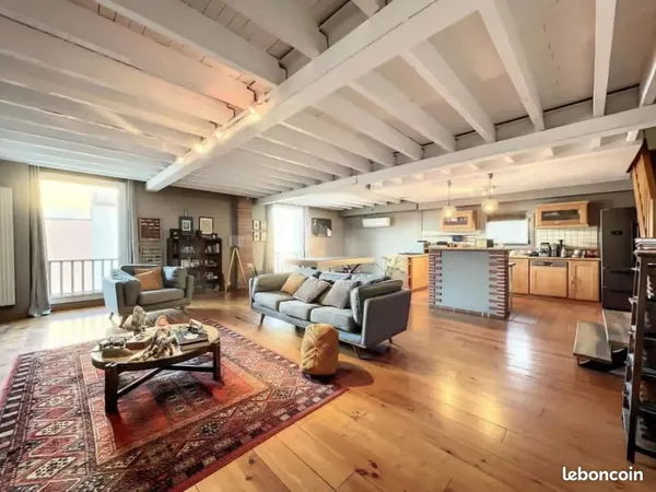 Triplex avec salle de cinema