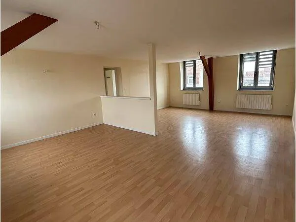 Appartement 1 pièce 118 m²