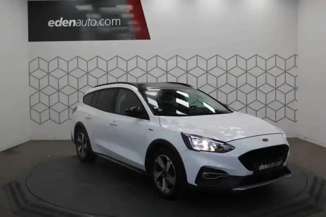 Ford Focus sw 1.0 ecoboost 125 s&amp;s — photo 4