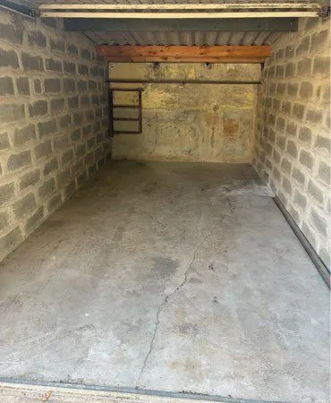 Loue box fermé au Mourillon