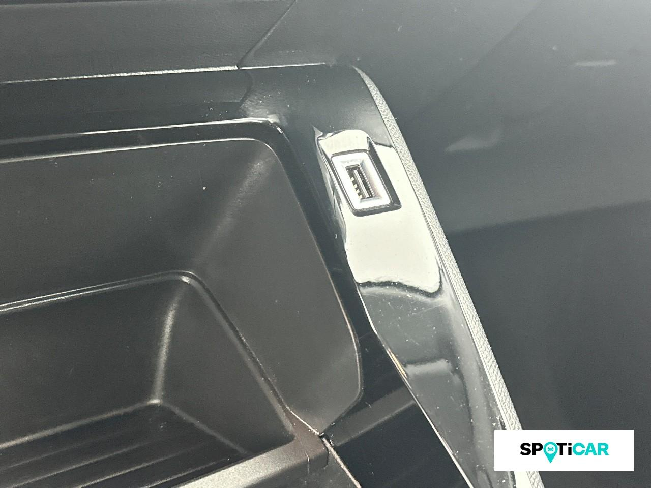 Peugeot 208 puretech 75 s&s active — photo 16