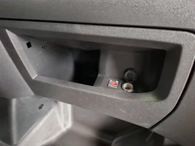 Peugeot Expert ca fixe m diesel 150 ch automatique — photo 96