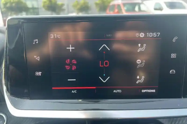Peugeot 208 puretech 100 s&amp;s bvm6 — photo 16