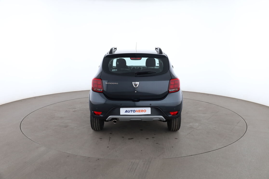 Dacia Sandero Stepway 0.9 TCe — photo 4