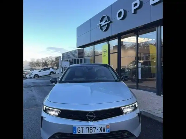 Opel Astra hybrid 180 ch bva8 — photo 3