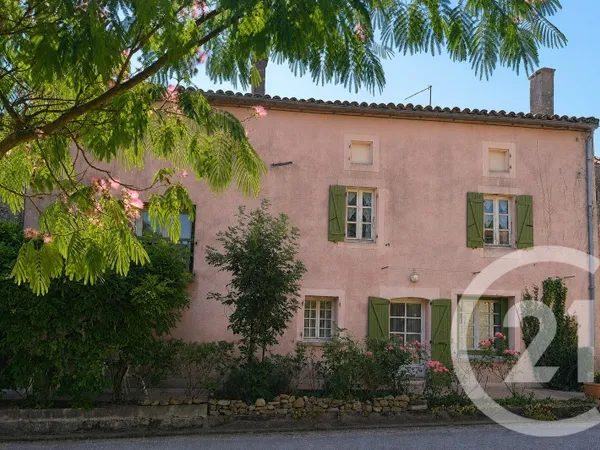 Maison 6 pièces 216 m²