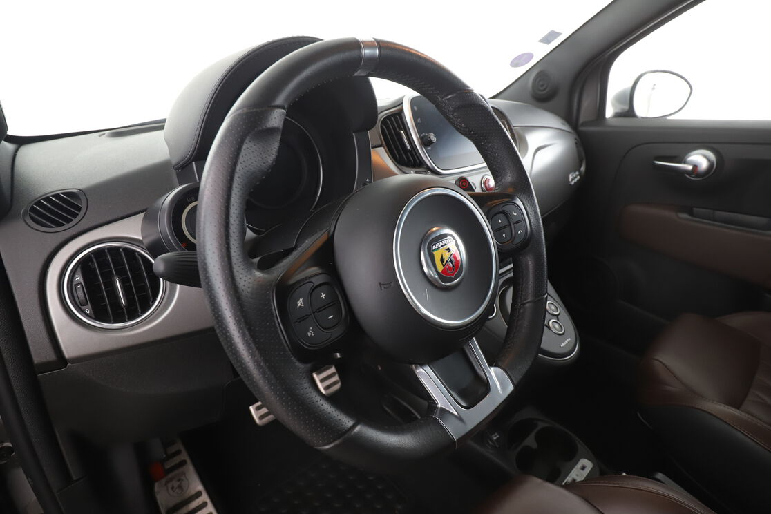 Abarth 595C C 1.4 Turbo T-Jet 595 Turismo MSQ — photo 10