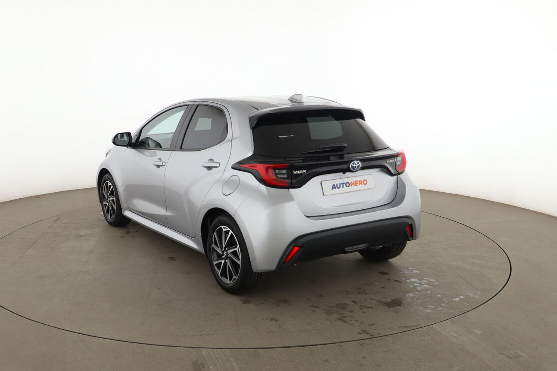 Toyota Yaris 1.5 Hybrid Design — photo 3