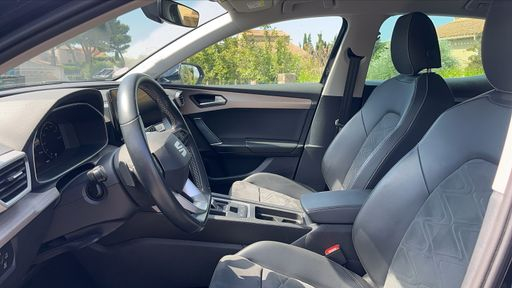 Seat Leon 1.5 eTSI 150 DSG7 - Xcellence – 2022 – 38684 km – Hybride essence – Boîte Automatique — photo 25
