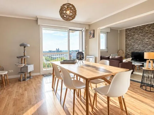 Appartement 4 pièces 77 m²