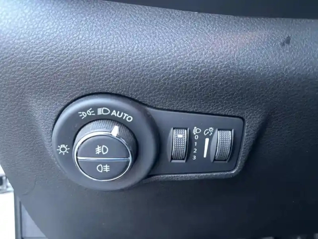 Jeep Compass 1.6 i multijet ii 130 ch bvm6 — photo 96