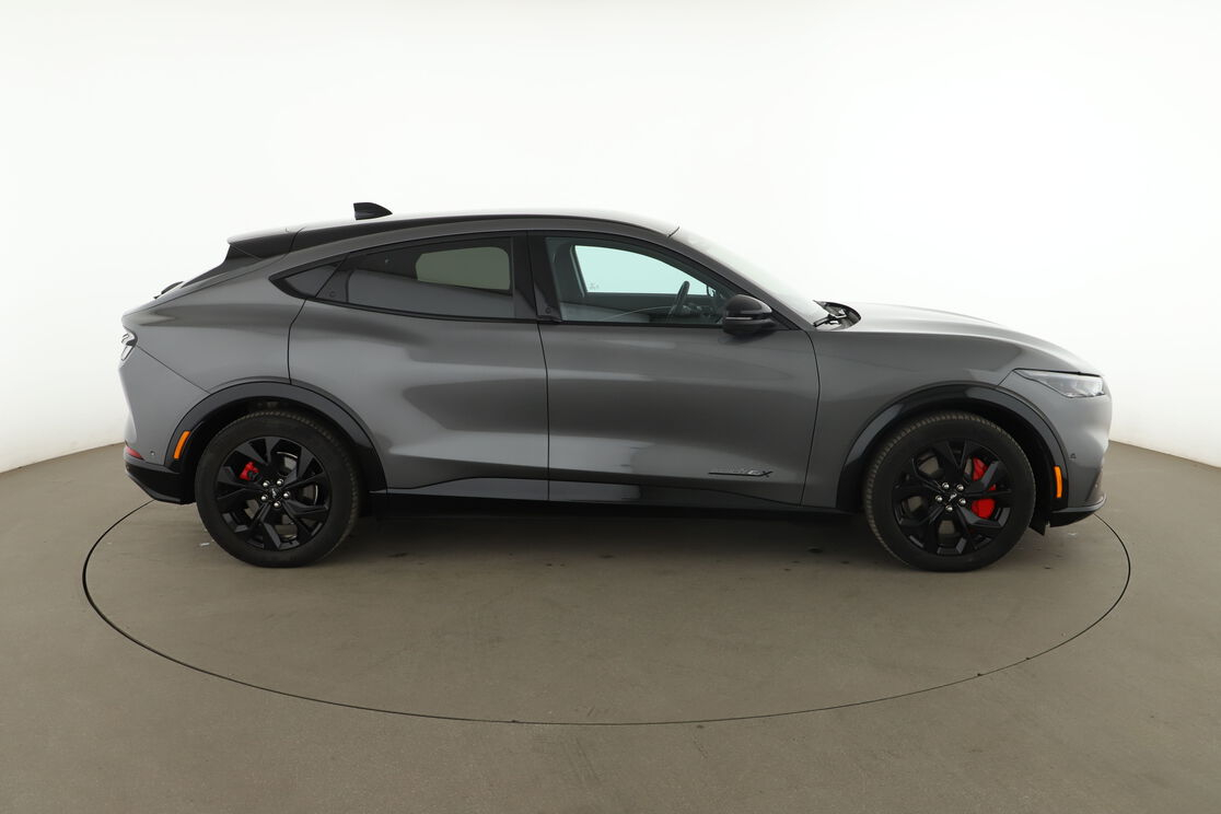 Ford Mustang Mach-E Extended Range AWD Premium 99 kWh — photo 6