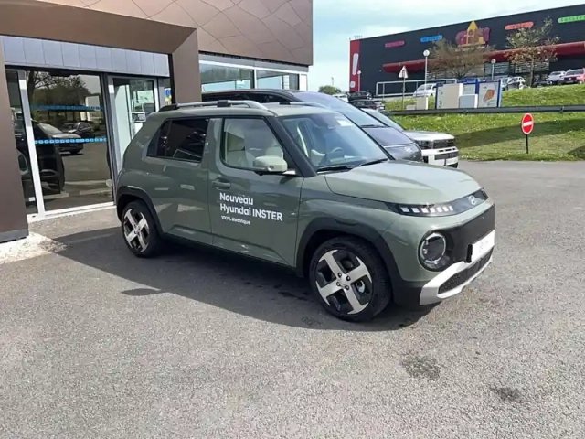 Hyundai Inster 49 kwh — photo 7