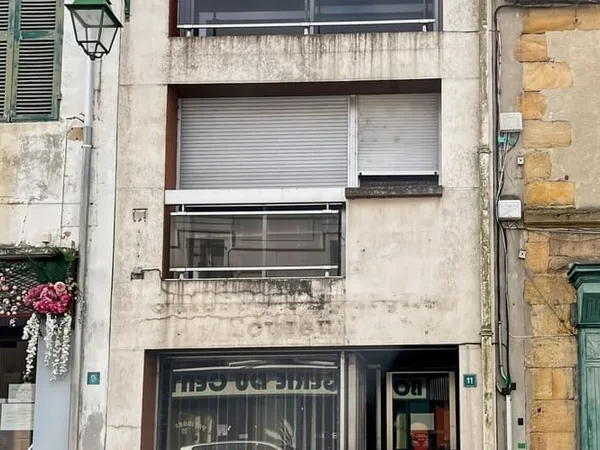 Immeuble 3 pièces 135 m²