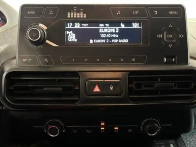 Peugeot Partner standard 650kg bluehdi 75 premium radar clim bluetooth regulateur — photo 11