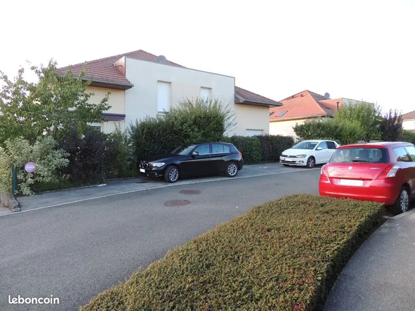 Duplex - garage - jardin (Carré Habitat) , commune Pouilley Français