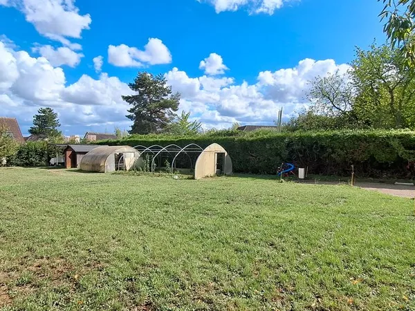 VENTE DE TERRAIN VIABILISE AUTEUIL-LE-ROI 850 m²