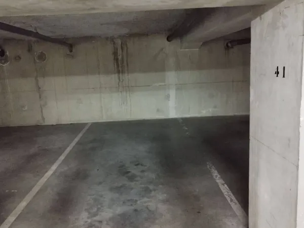 Parking 12 m²