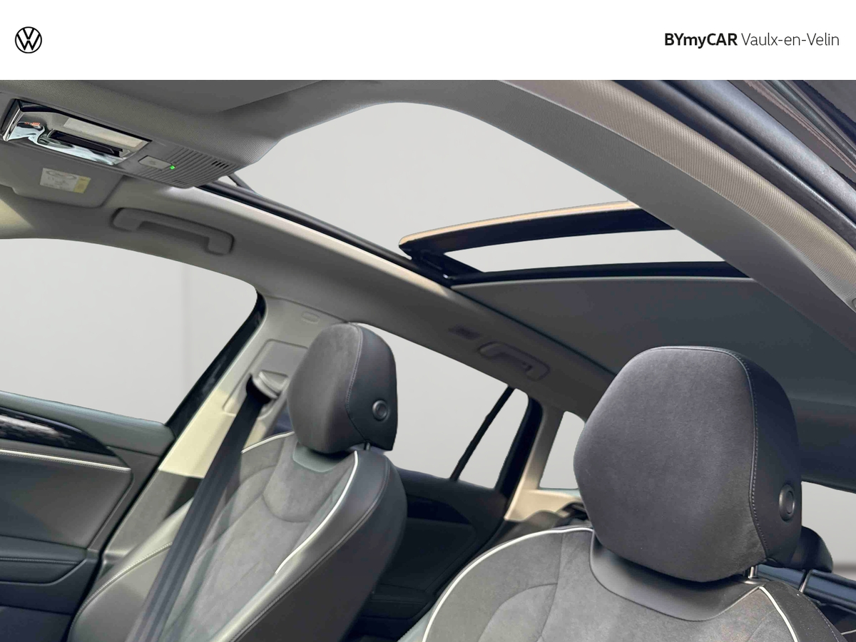 Volkswagen Tiguan 1.5 eHybrid 272ch DSG6 — photo 18