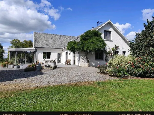 Maison 8 pièces 225 m²