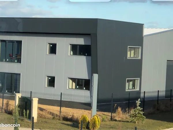 Bâtiment industriel