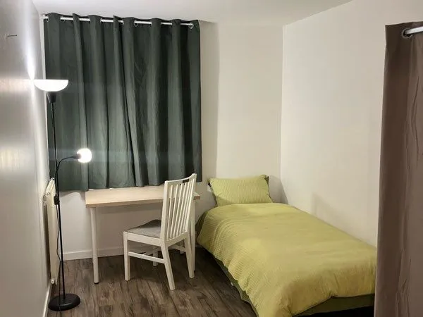 Colocation à côté de la gare