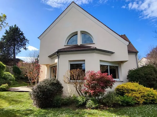 Maison 9 pièces 186 m²