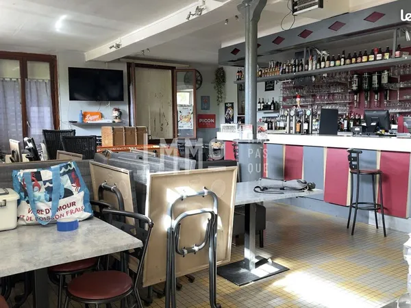 Immeuble 365 m²