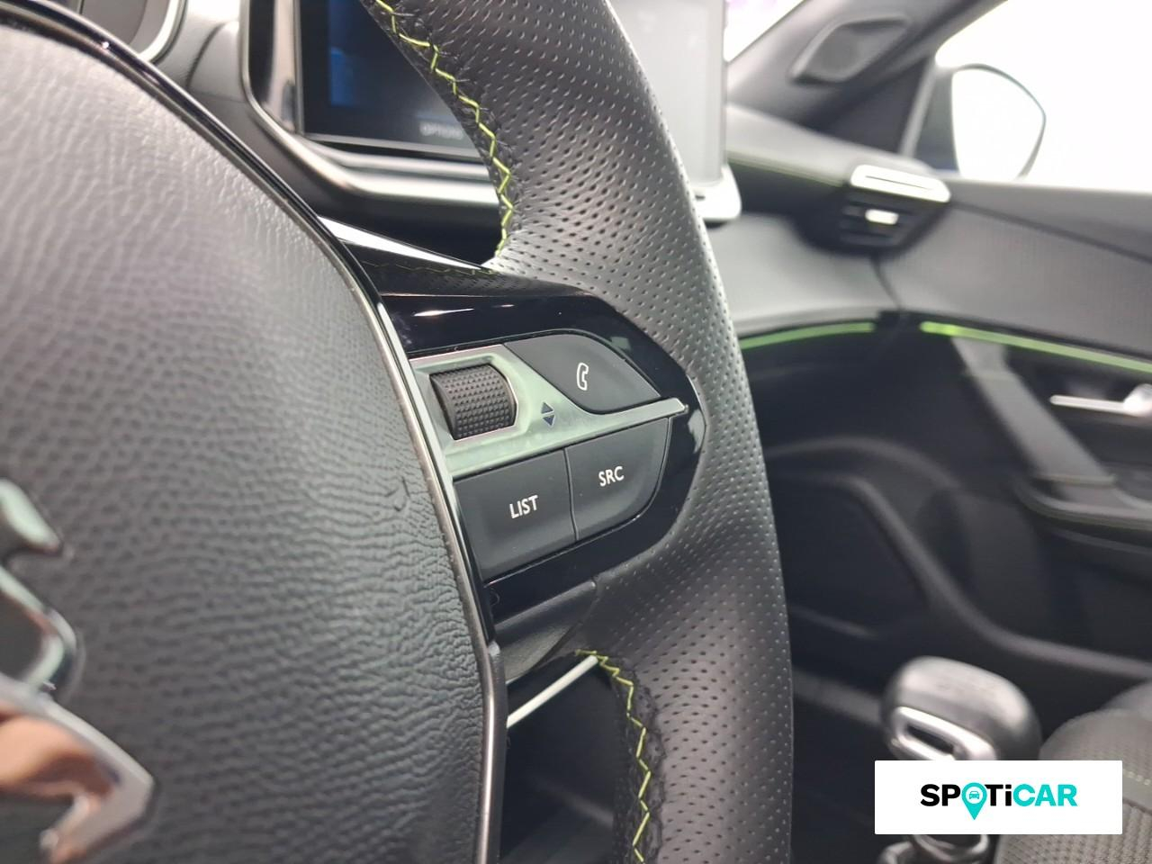 Peugeot 2008 1.2 puretech 130ch s&s gt — photo 17