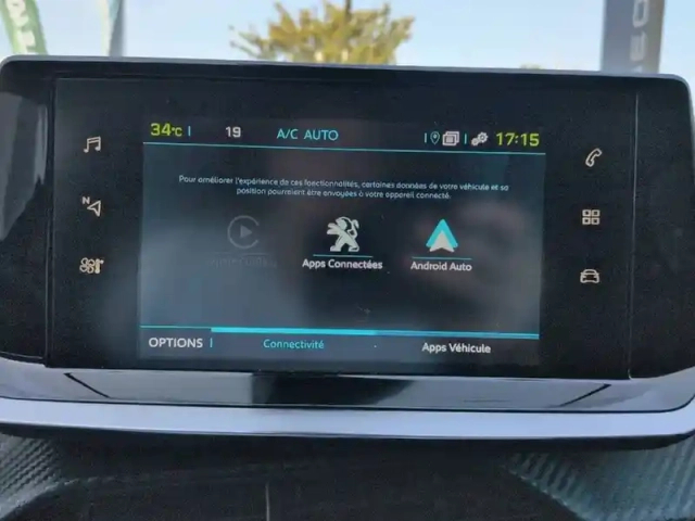 Peugeot 2008 electrique 136 ch — photo 19