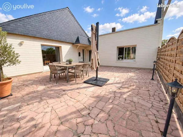 Maison 10 pièces 226 m²