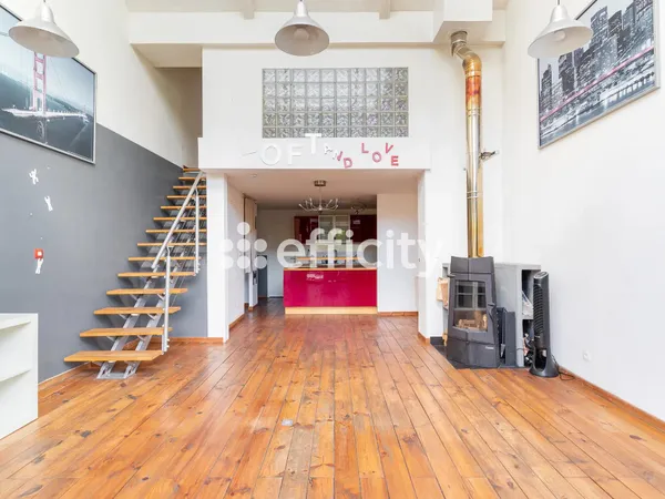 Loft 2 pièces 80 m²