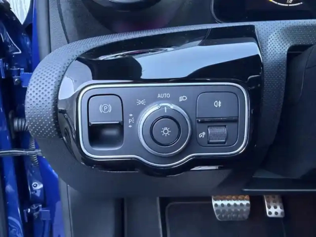 Mercedes Classe A 250 e hybrid eq amg line — photo 23