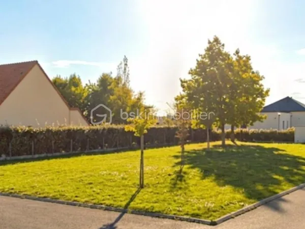 Terrain 735 m²