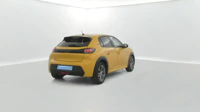 Peugeot 208 electrique 50 kwh 136ch — photo 14
